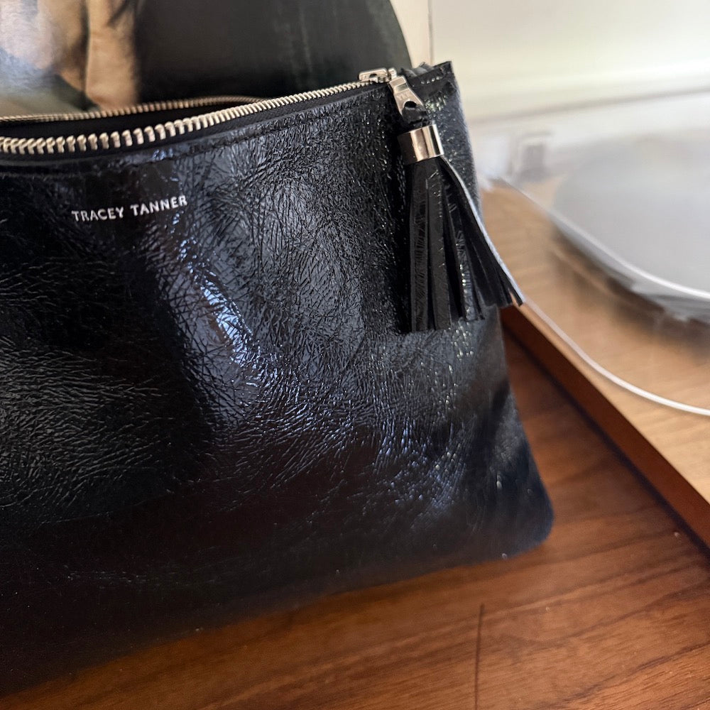 FOIL BLACK