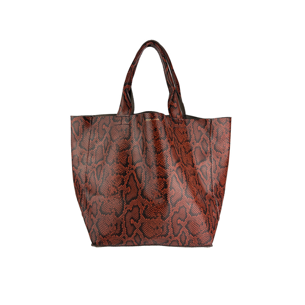 REBECCA TOTE – traceytanner